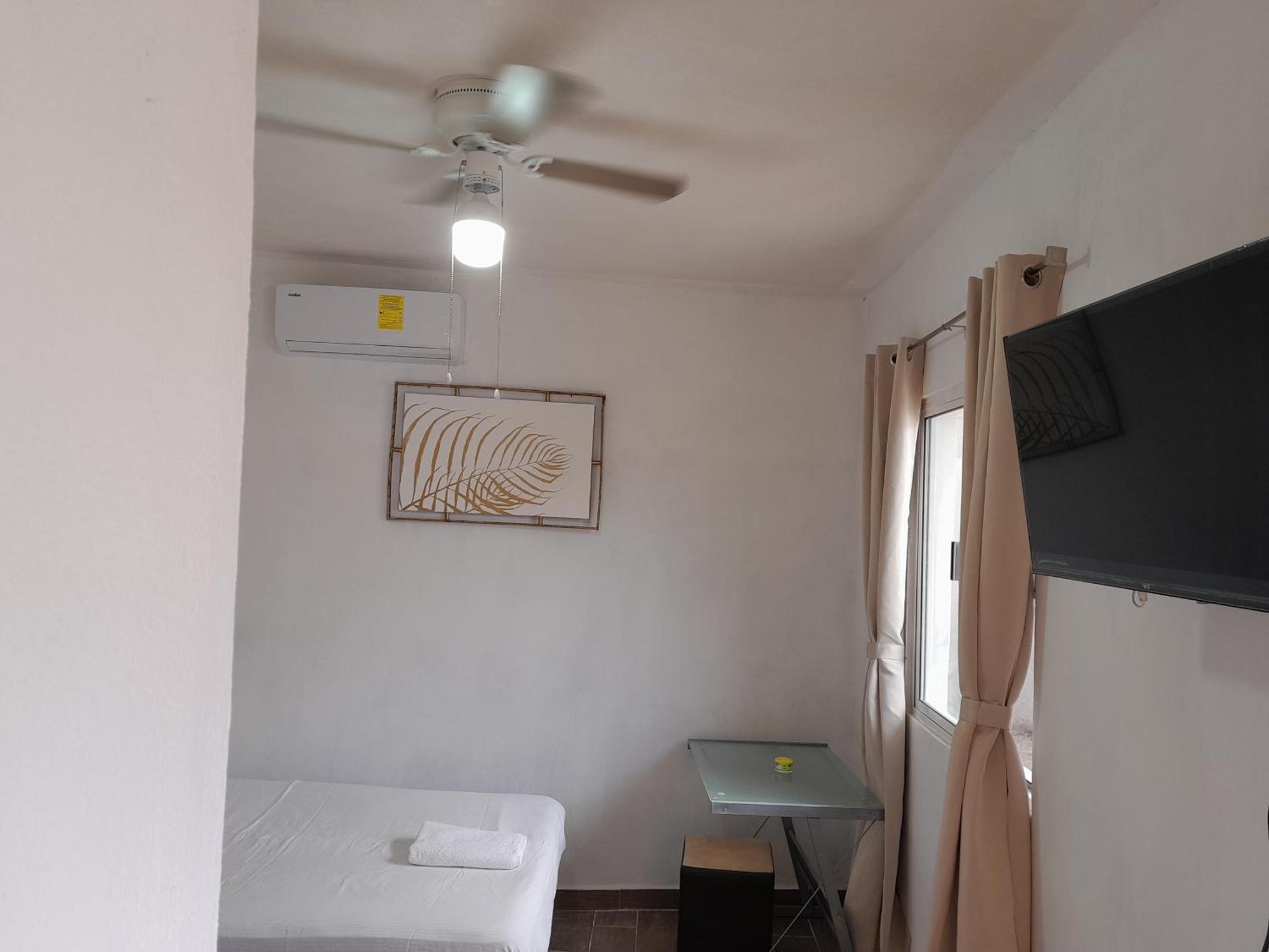 Rooms In Cancun Airport 外观 照片
